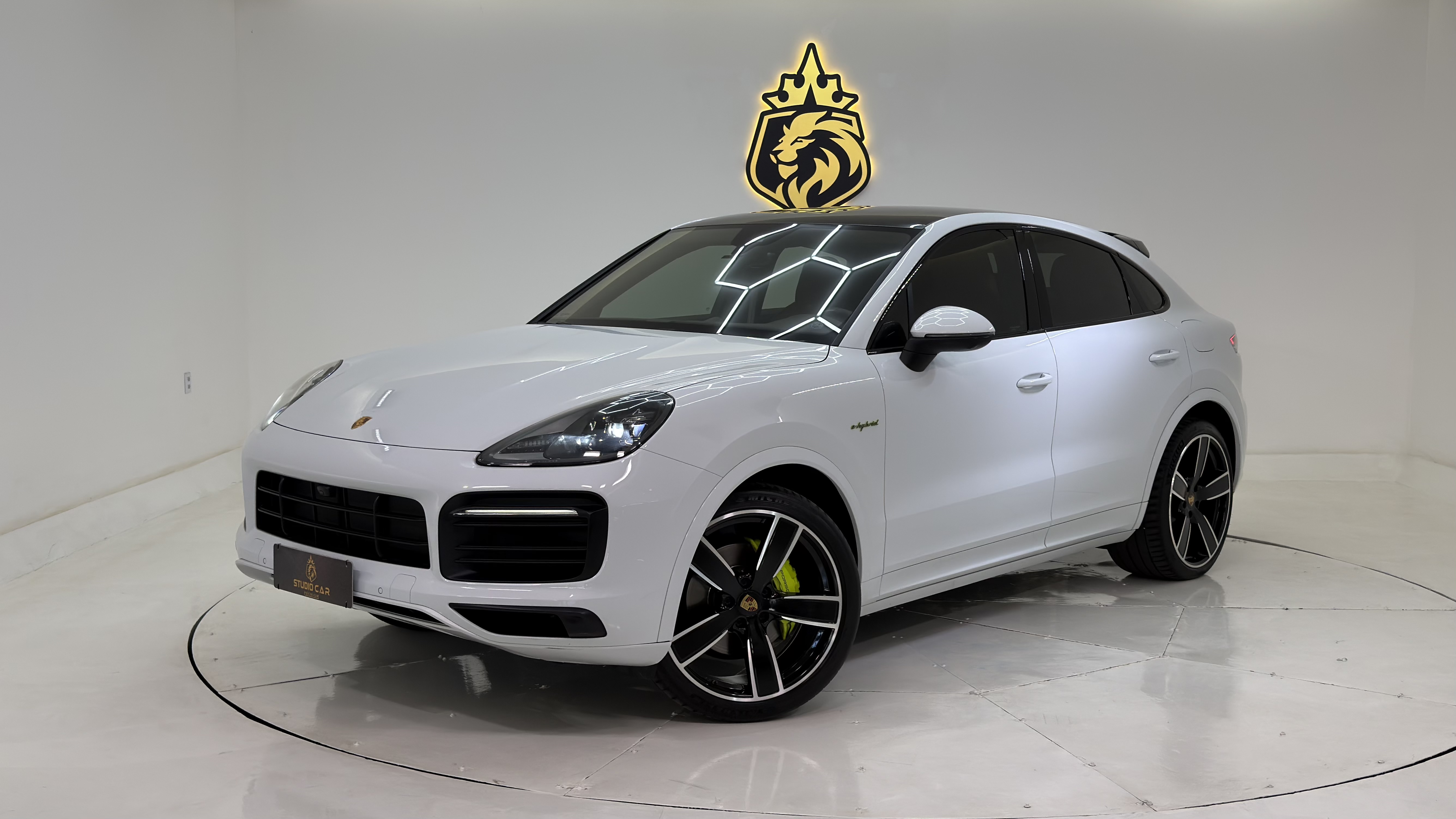 PORSCHE