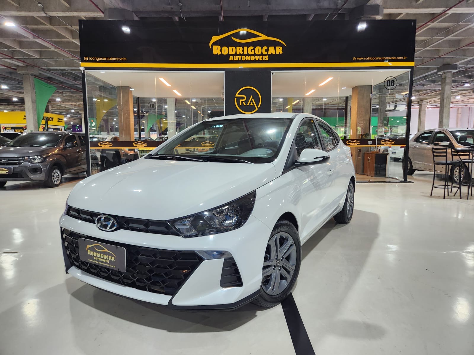 HYUNDAI